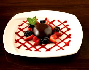 1 dessert Flourless Chocolate Dome