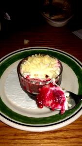 1 dolcini Strawberry & White Chocolate Cream Cake