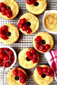 1 donut (100 g) NY Cheesecake Donut