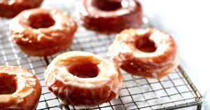 1 donut (54 g) Glazed Do-Nuts