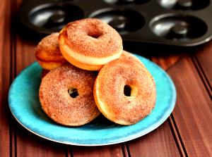 1 donut (57 g) Cinnamon Donut