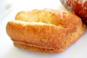1 donut (74 g) Buttermilk Bar - Plain