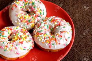 1 donut (88 g) White Cake Donut - Cherry Iced