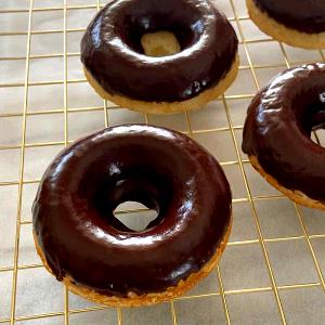 1 Doughnut Donut, Chocolate Glazed Cake