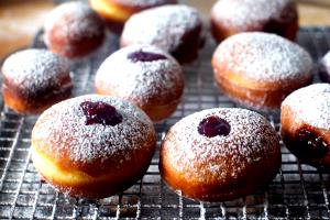 1 Doughnut Donut, Jelly, Yeast-Leavened