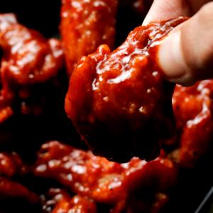 1 "drummette" (mini Drumstick From A Wing) Fried Chicken Wing No Coating