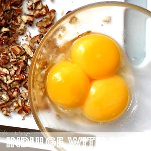 1 egg (50 g) Large White Eggs