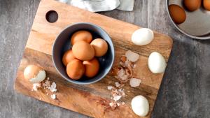 1 egg (56 g) Eggs