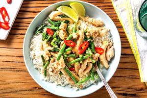 1 entree (283 g) Lemongrass Coconut Chicken