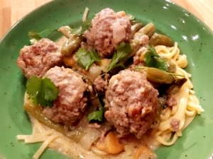 1 entree (477 g) Thai-Spiced Pork Meatballs