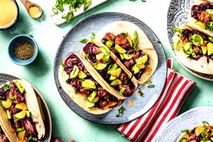1 entree (481 g) Bulgogi Chicken Thigh Tacos