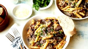 1 entree Creamy Penne Pasta with Sliced Prime Rib