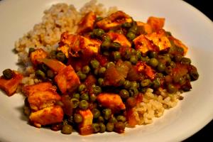 1 entree Indian Mattar Tofu