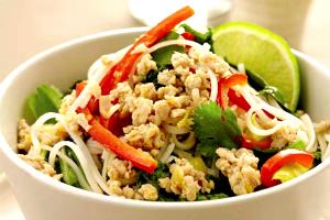 1 Entree Thai Style Chicken & Rice Noodles Entree