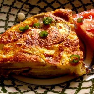 1 Extra Large Egg Omelet or Scrambled Egg with Potatoes and/or Onions (Tortilla Espanola, Traditional Style Spanish Omelet)