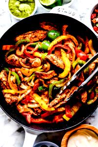 1 fajita (847 g) Chicken Fajita with Flour Tortillas