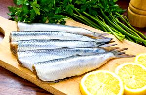 1 Fillet (184.0 G) Herring, raw