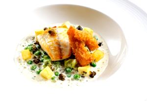 1 Fillet (318.0 G) Turbot, cooked