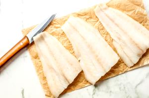 1 Fillet (6-1/4" X 3-1/4" X 3/8") Fried Floured or Breaded Sea Bass