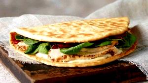 1 flatbread Turkey Cranberry Flatbread