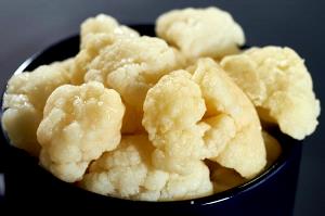 1 Floweret Creamed Cauliflower (Canned)