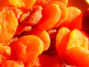 1 Half Dried Apricots (Uncooked, Sulfured)