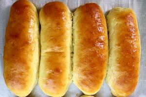 1 Hamburger, Hot Dog Bun, Or Large Toasted Whole Wheat Roll (Home Recipe or Bakery)