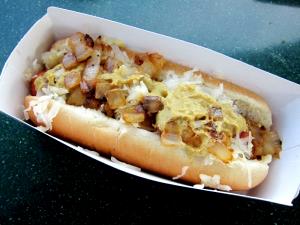 1 hot dog (164 g) New York Dog