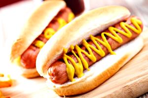 1 hot dog (45 g) Hot Dogs