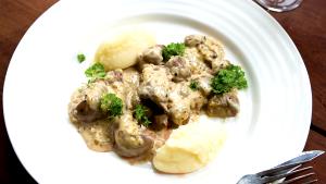 1 Kidney, Cooked Veal Kidney