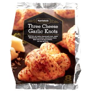 1 knot (43 g) Three Cheese Garlic Knots