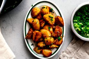 1 Large (3" To 4-1/4" Dia, Raw) Roasted Potato
