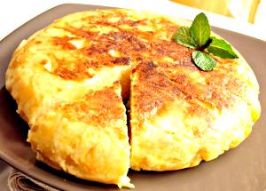 1 Large Egg Omelet or Scrambled Egg with Potatoes and/or Onions (Tortilla Espanola, Traditional Style Spanish Omelet)