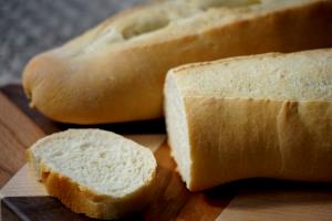 1 Large Slice (4-1/2" X 3-1/4" X 3/4") Cuban Bread