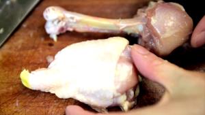 1 Large (yield After Cooking, Bone Removed) Chicken Drumstick (Skin Eaten)
