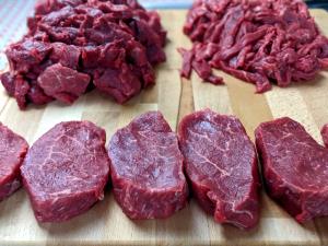 1 Lb Beef Knuckle (Tip Side, Steak, Trimmed to 0" Fat, Choice Grade, Cooked, Grilled)