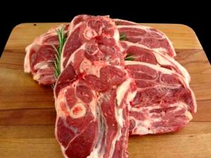 1 Lb Lamb Shoulder Blade (Lean Only, Trimmed to 1/4" Fat, Choice Grade, Cooked, Broiled)