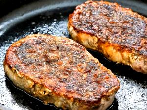 1 Lb Pork Chops (Top Loin, Boneless, Cooked, Pan-Fried)