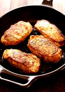 1 Lb Pork Chops (Top Loin, Boneless, Lean Only, Cooked, Pan-Fried)