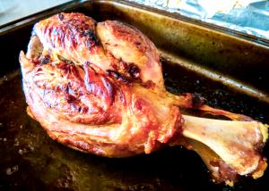 1 Lb Pork Leg (Shank Half, Cooked, Roasted)