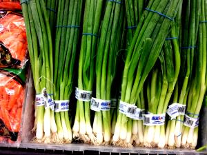 1 Lb Scallions or Spring Onions