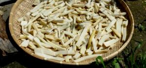 1 Lb Taro Shoots (Without Salt, Cooked)