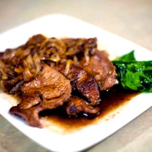 1 Lb Veal Liver (Cooked, Pan-Fried)