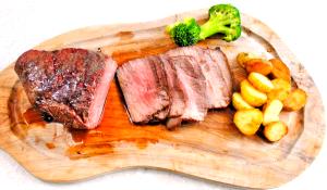 1 Lb Veal Sirloin (Lean Only, Cooked, Roasted)