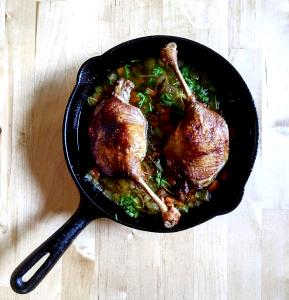 1 leg (140 g) Duck Leg Confit