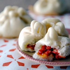 1 Manapua Sweet Bread Dough filled with Meat (Steamed)