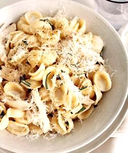 1 meal (283 g) Parmesan Pasta with Rosemary Chicken