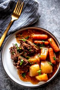 1 meal (312 g) Beef Pot Roast with Gravy