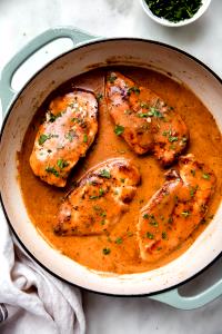 1 meal Roasted White Meat Chicken in Homestyle Sauce