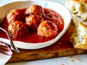 1 Meatball With Sauce Meatballs with Sauce (Mixture)